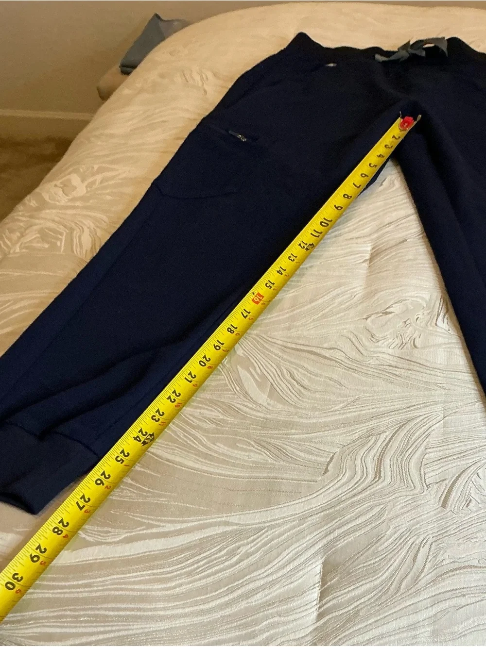 FIGS TECHNICAL COLLECTION NAVY JOGGER SCRUB PANTS (s)